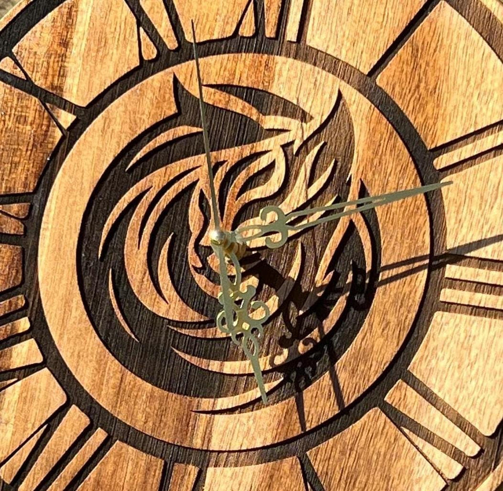 Acacia Wood Cat Clock: Engraved Abstract Feline Art - Dog Time Outlet