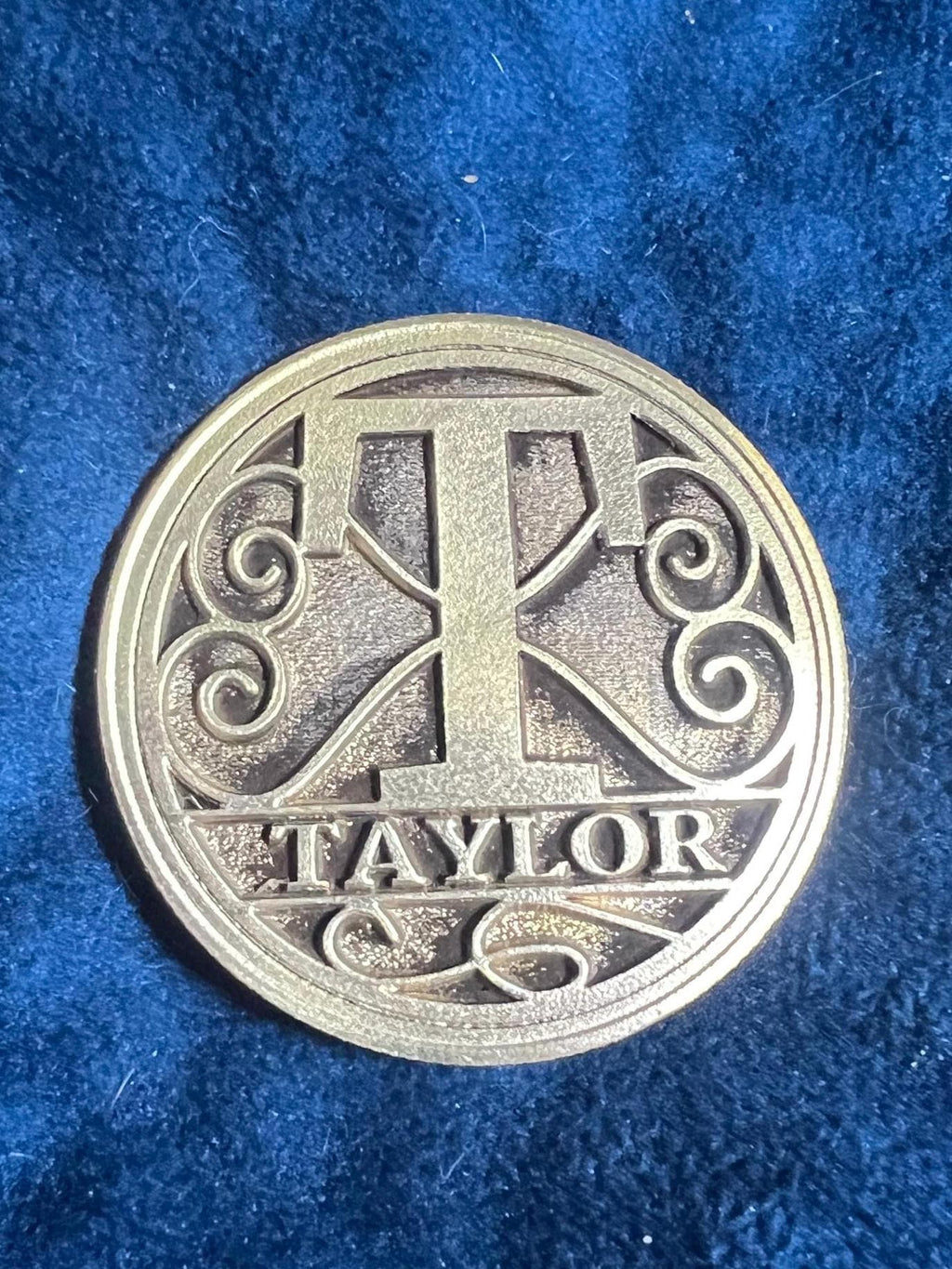 Award COINS, Logos, Family - Dog Time Outlet