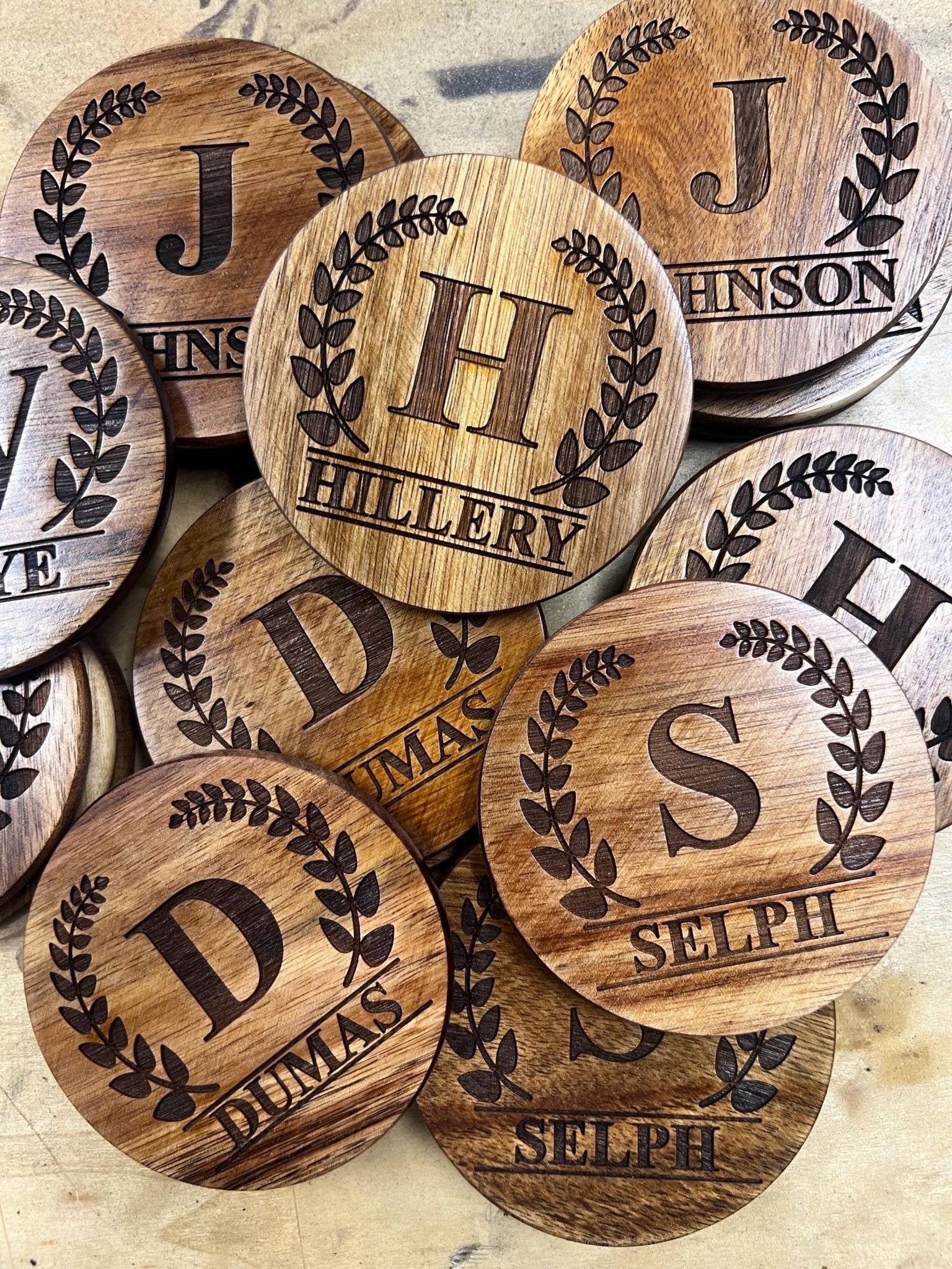 Coasters Round Wood Engraved - Dog Time Outlet